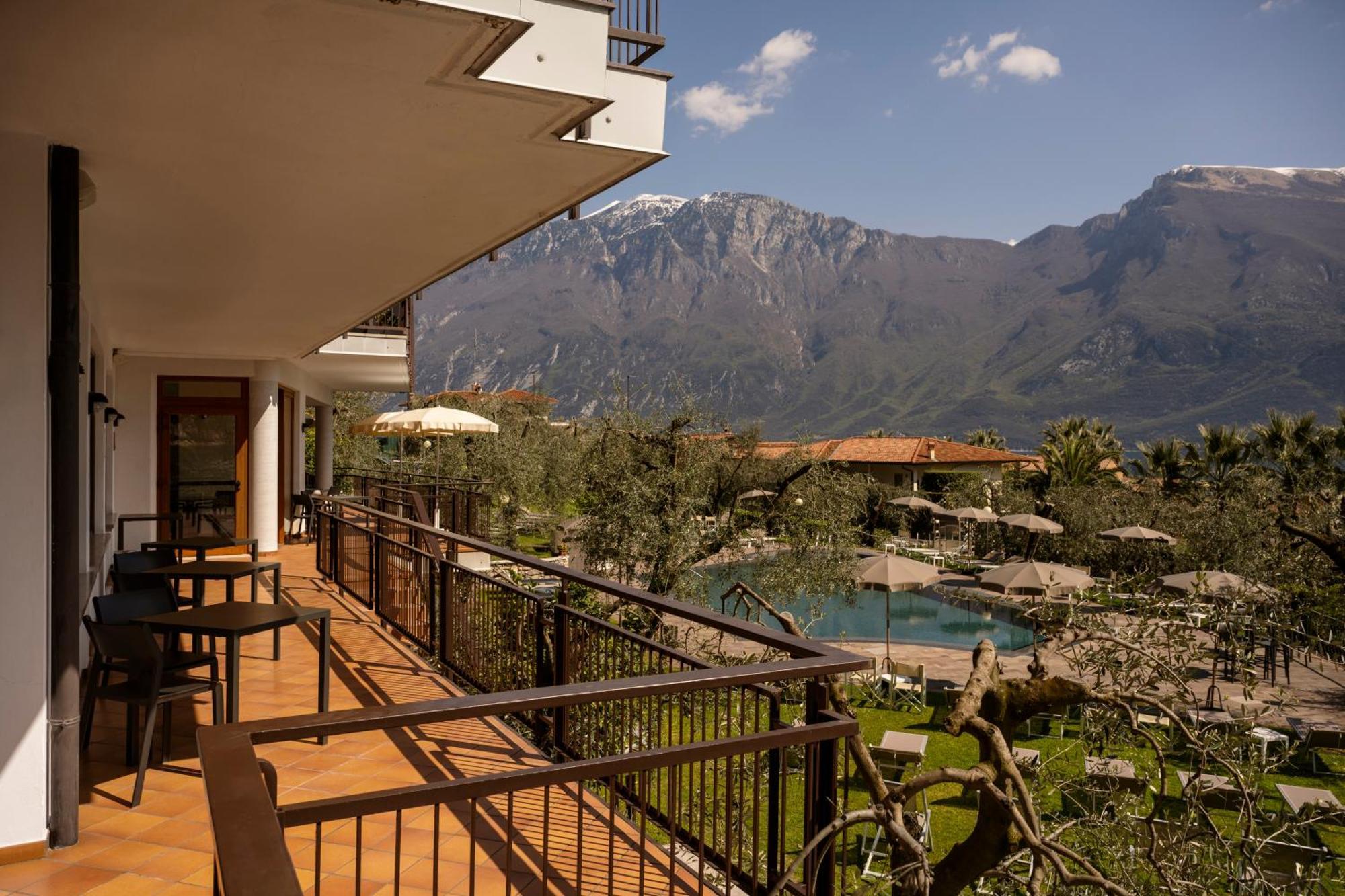 Hotel Coste ليمونِ سول غاردا المظهر الخارجي الصورة
